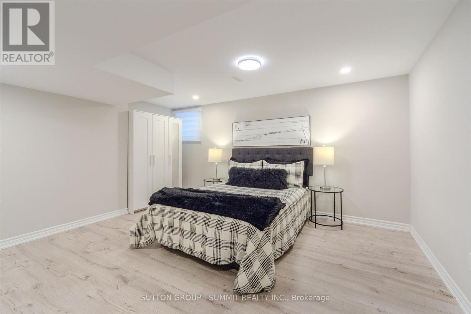 1104 Ambercroft Lane, Oakville, ON - Indoor Photo Showing Basement