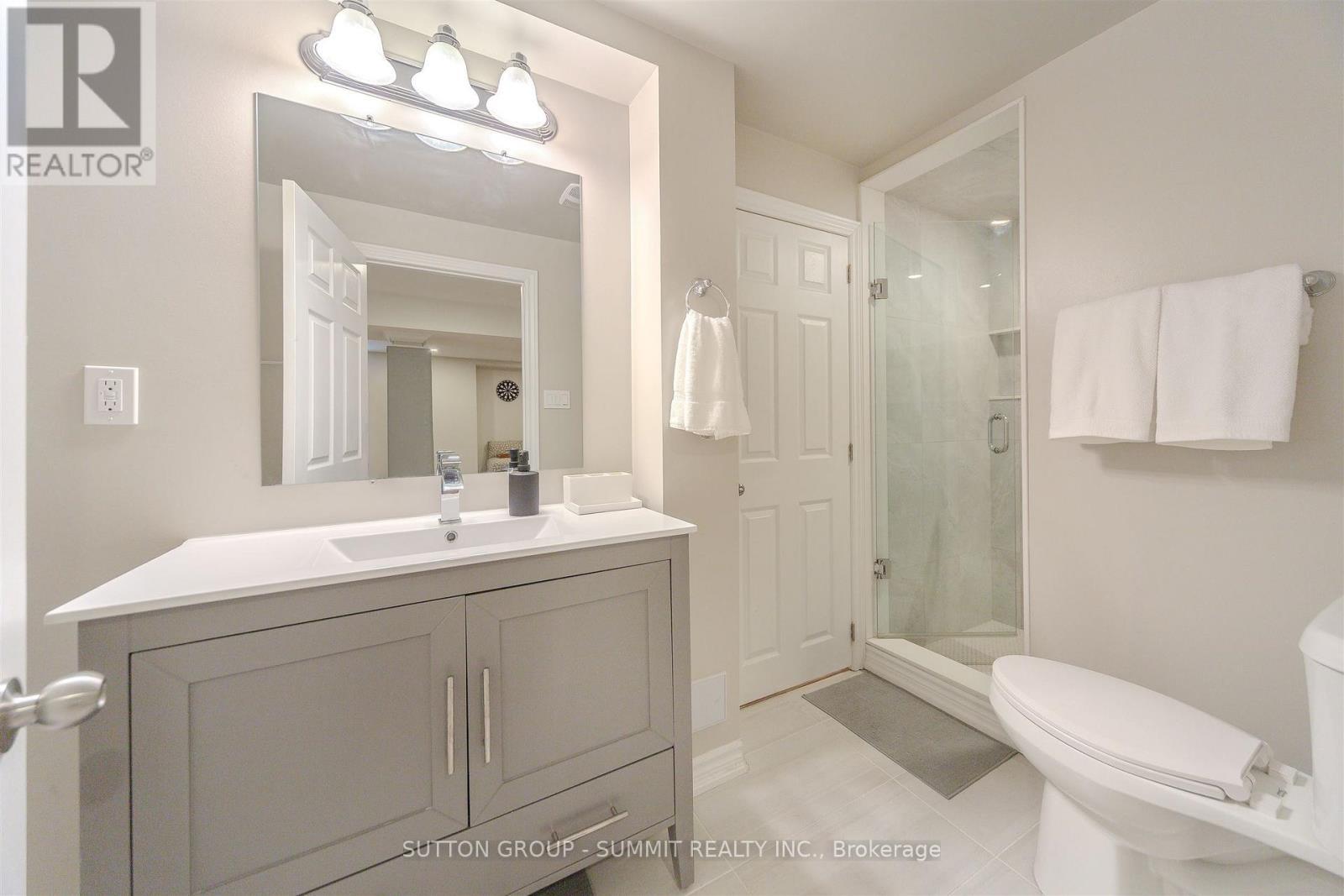 1104 Ambercroft Lane, Oakville, ON - Indoor