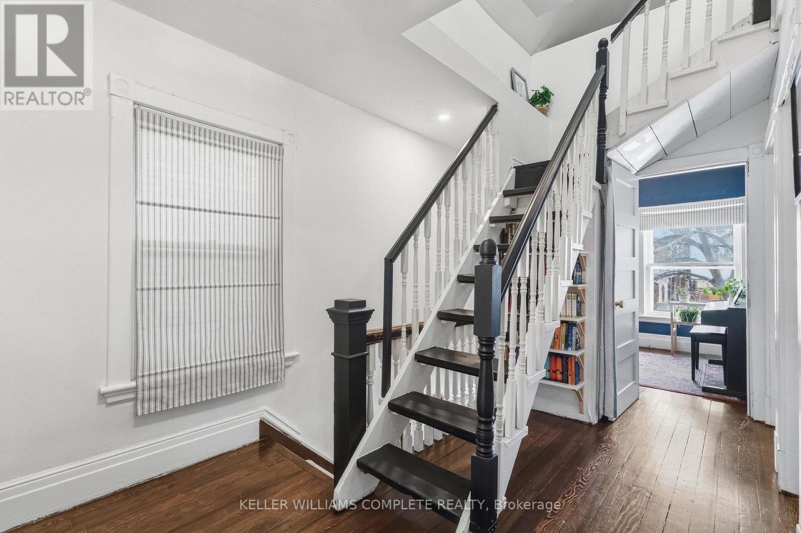 75 Dundurn Street N, Hamilton, ON - Indoor Photo Showing Other Room