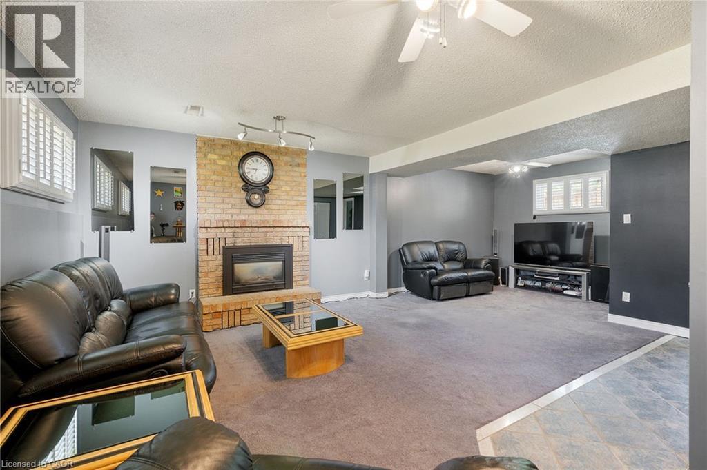 25 Burke Drive, Caledonia, ON - Indoor With Fireplace