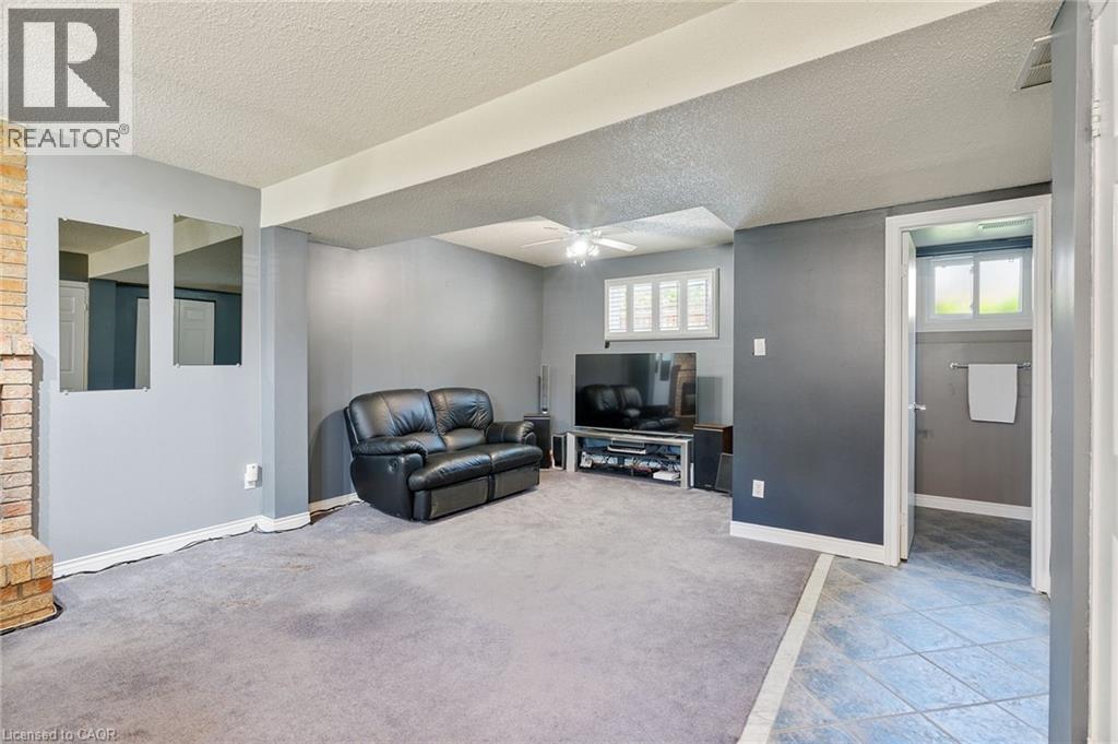 25 Burke Drive, Caledonia, ON - Indoor