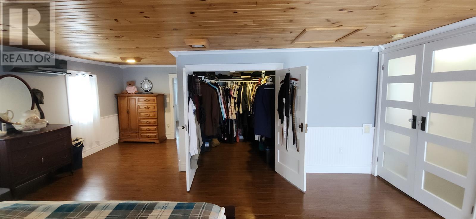 Primary bedroom Walk in closet - 15 Squires Road, Eastport, NL - Indoor Photo Showing Other Room