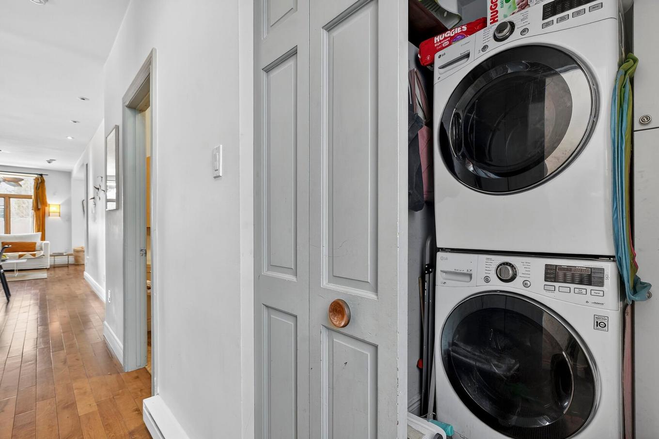 Other - 370 Rue Boucher, Montréal (Le Plateau-Mont-Royal), QC - Indoor Photo Showing Laundry Room