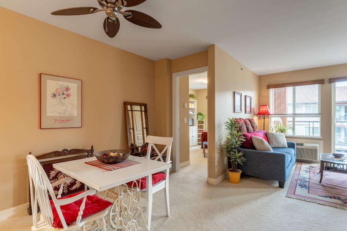 438-1099 Sunset Drive, Kelowna, BC - Indoor