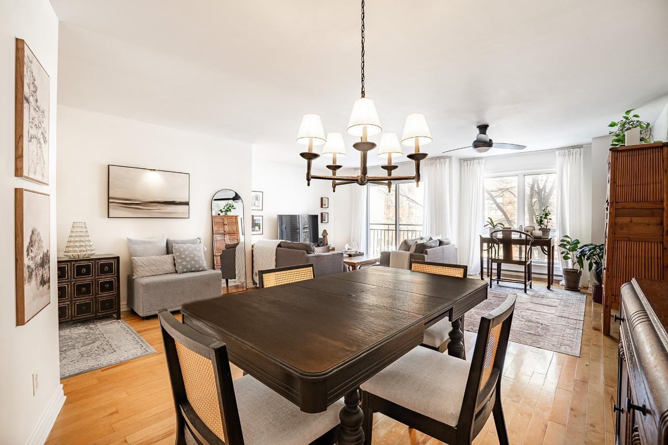 Salle à manger - 301-2060 Av. Aird, Montréal (Mercier/Hochelaga-Maisonneuve), QC - Indoor Photo Showing Dining Room