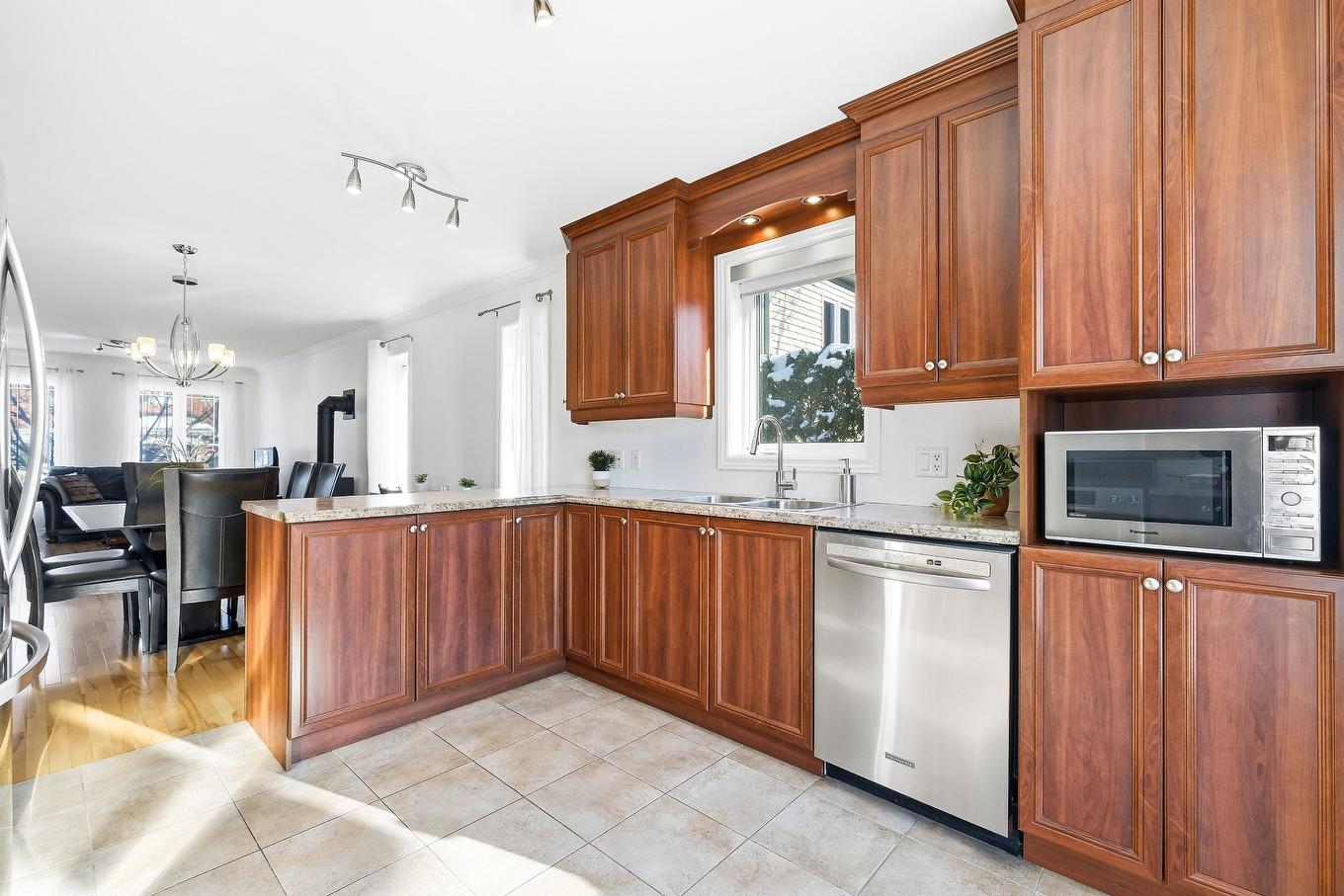Kitchen - 1720 Rue Du Tailleur, Chambly, QC