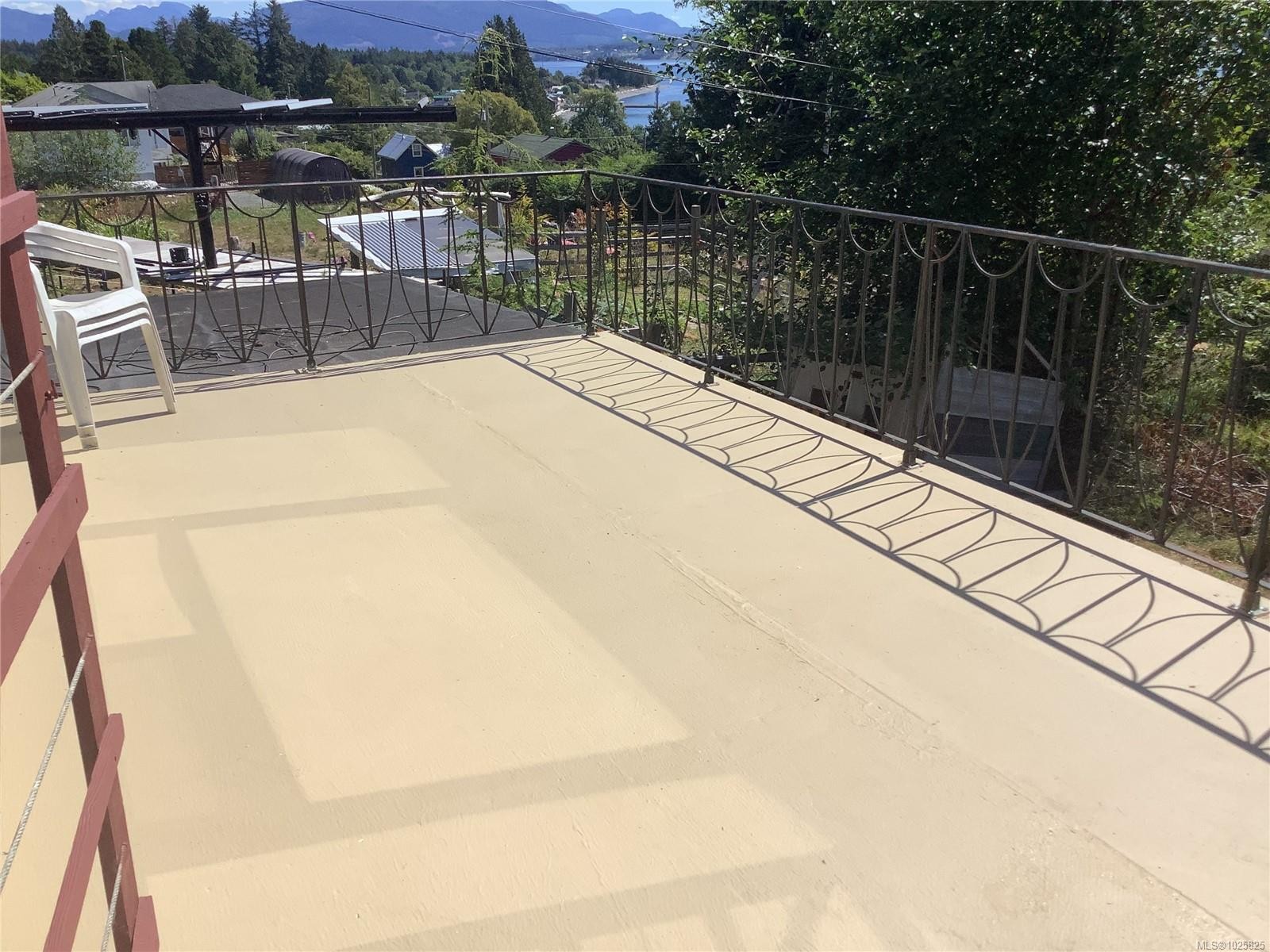 395 2Nd St, Sointula, BC