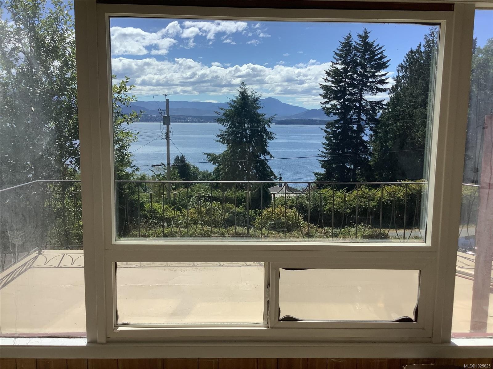395 2Nd St, Sointula, BC