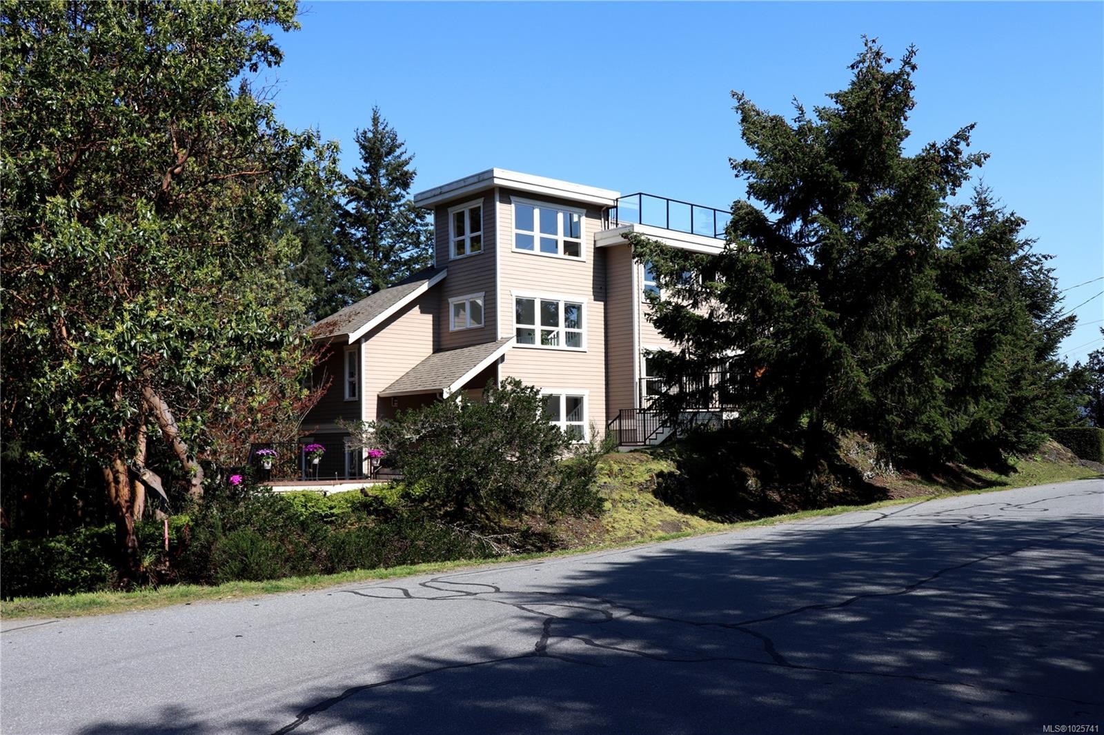 967 Osprey Dr, Duncan, BC