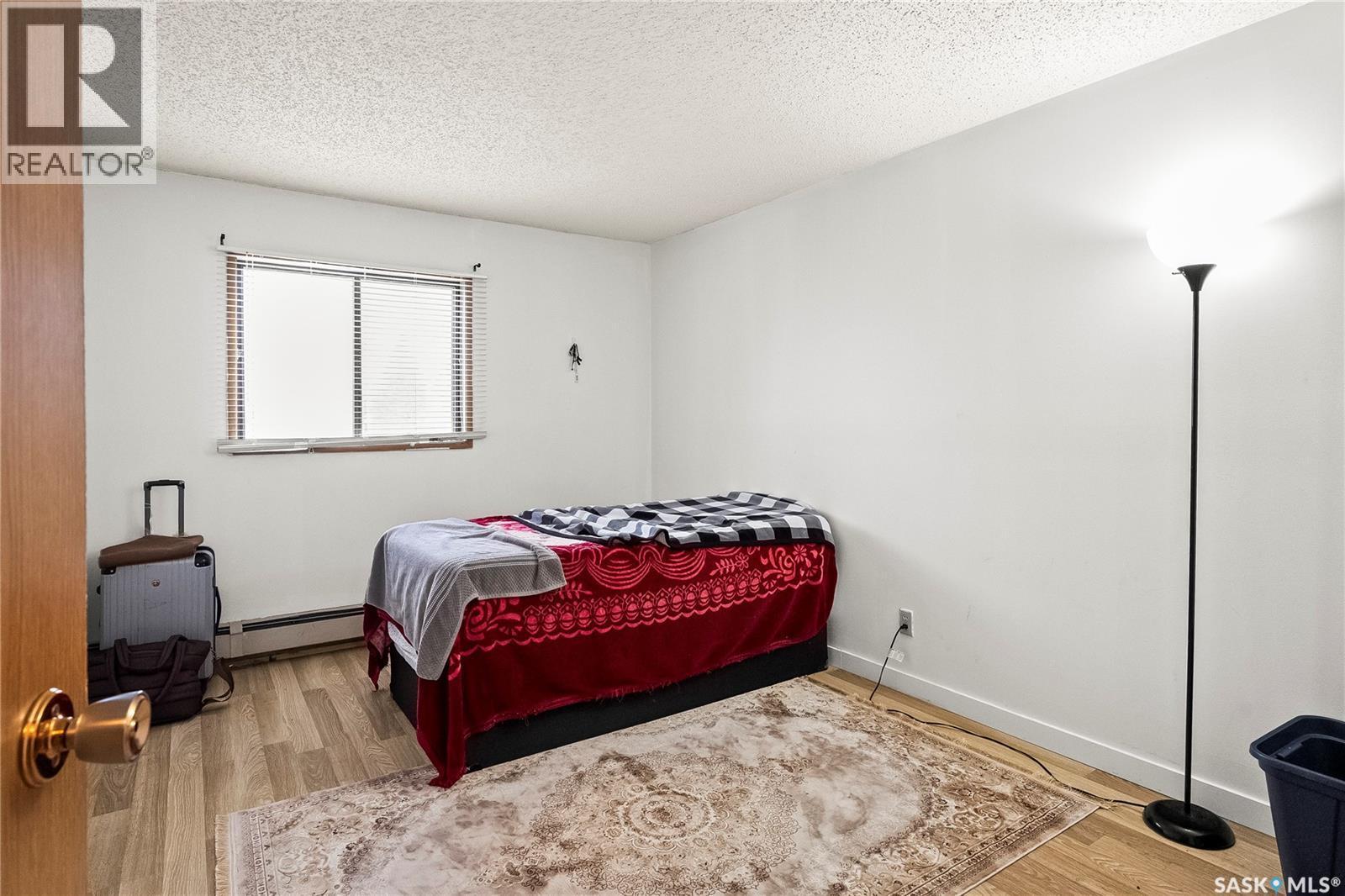 201 215 Kingsmere Boulevard, Saskatoon, SK - Indoor Photo Showing Bedroom
