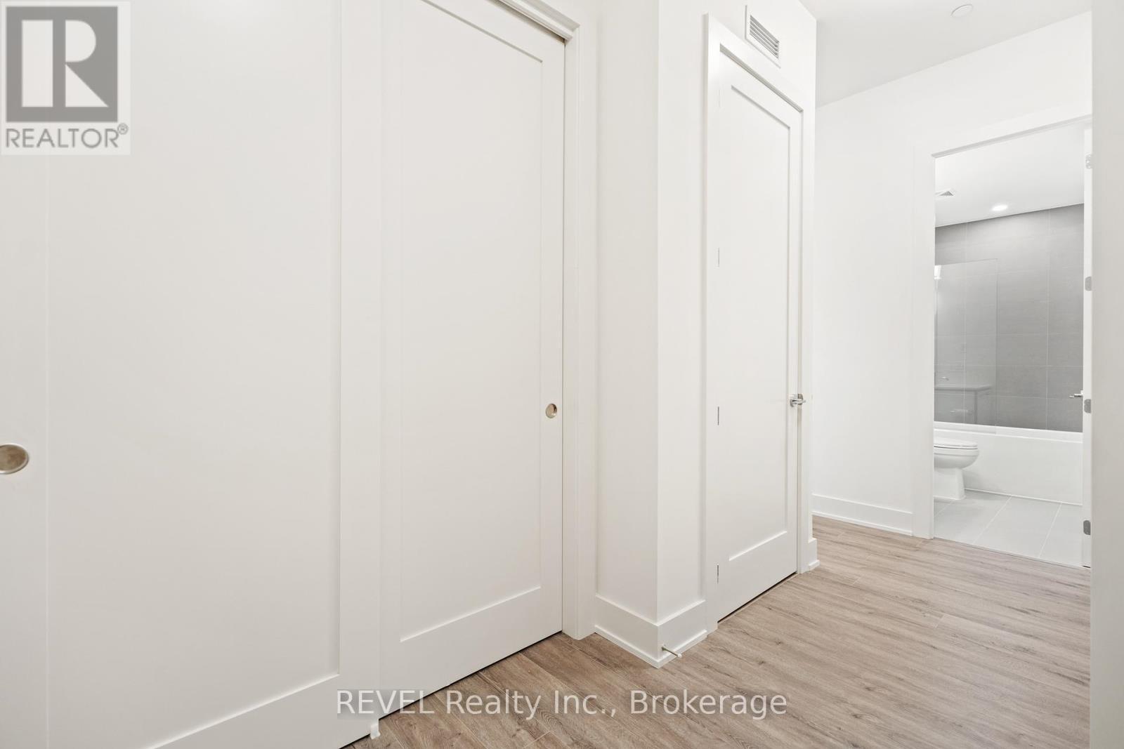 1907 - 385 Winston Road, Grimsby (Grimsby Beach), ON - Indoor Photo Showing Other Room