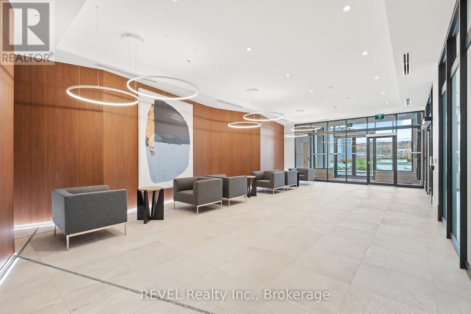 1907 - 385 Winston Road, Grimsby (Grimsby Beach), ON - Indoor Photo Showing Other Room