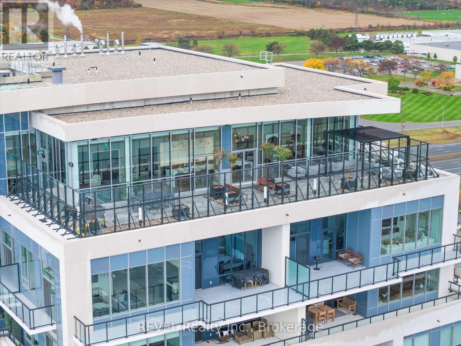 1907 - 385 Winston Road, Grimsby (Grimsby Beach), ON - Outdoor With Balcony