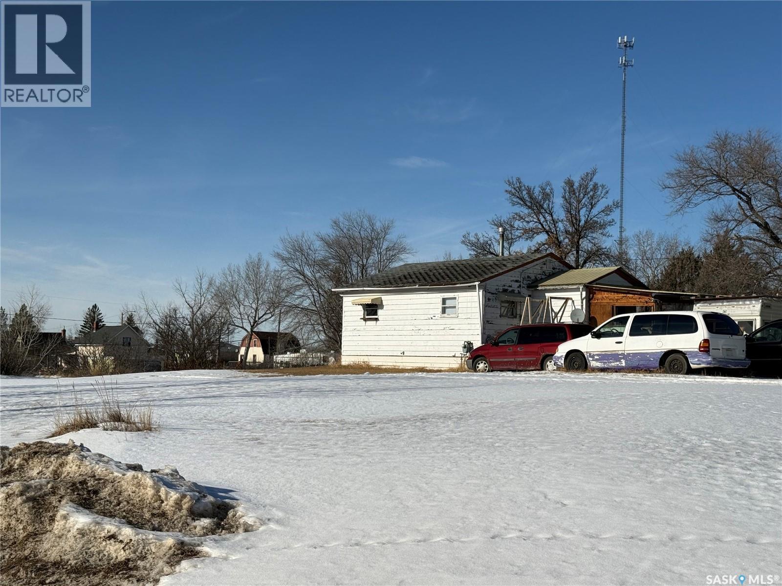 307 Main Street, Alsask, SK - Outdoor