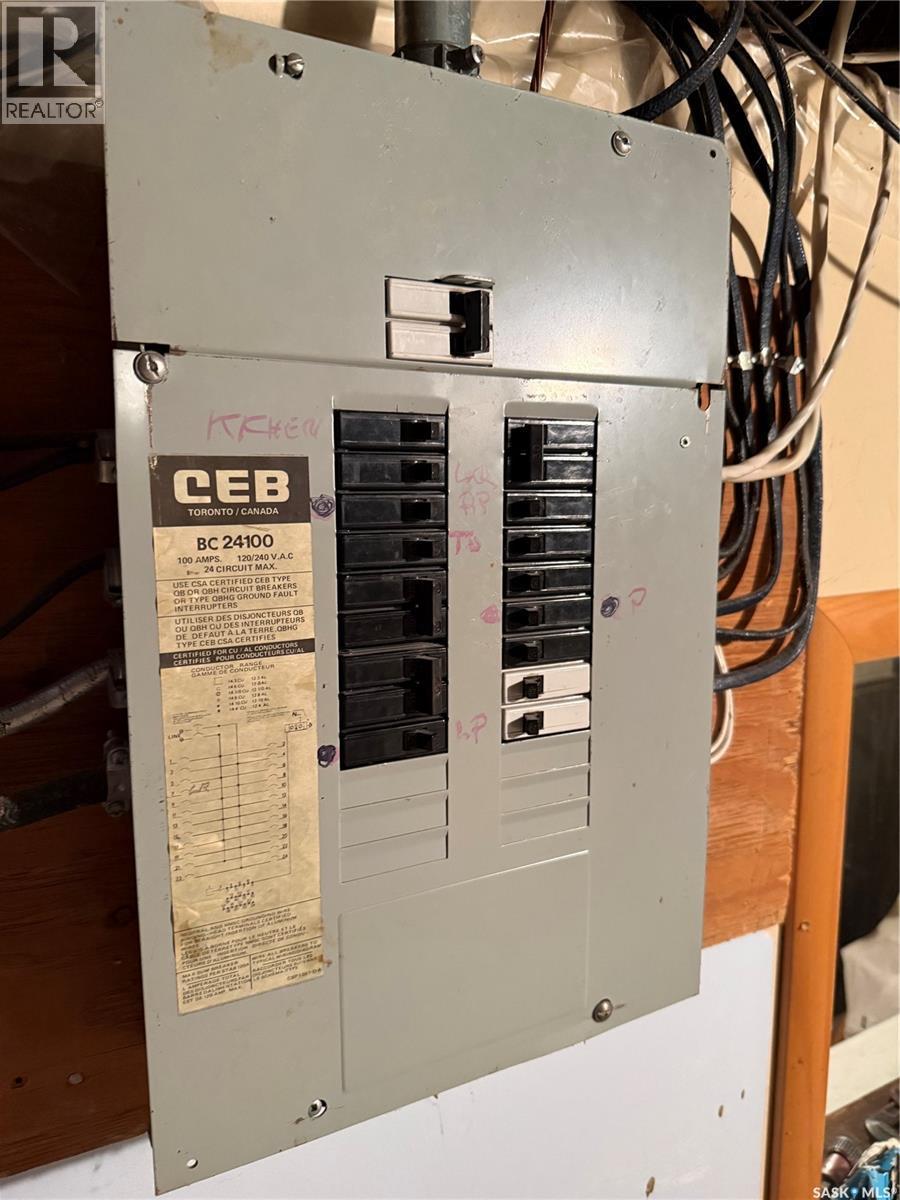 307 Main Street, Alsask, SK - Indoor Photo Showing Basement