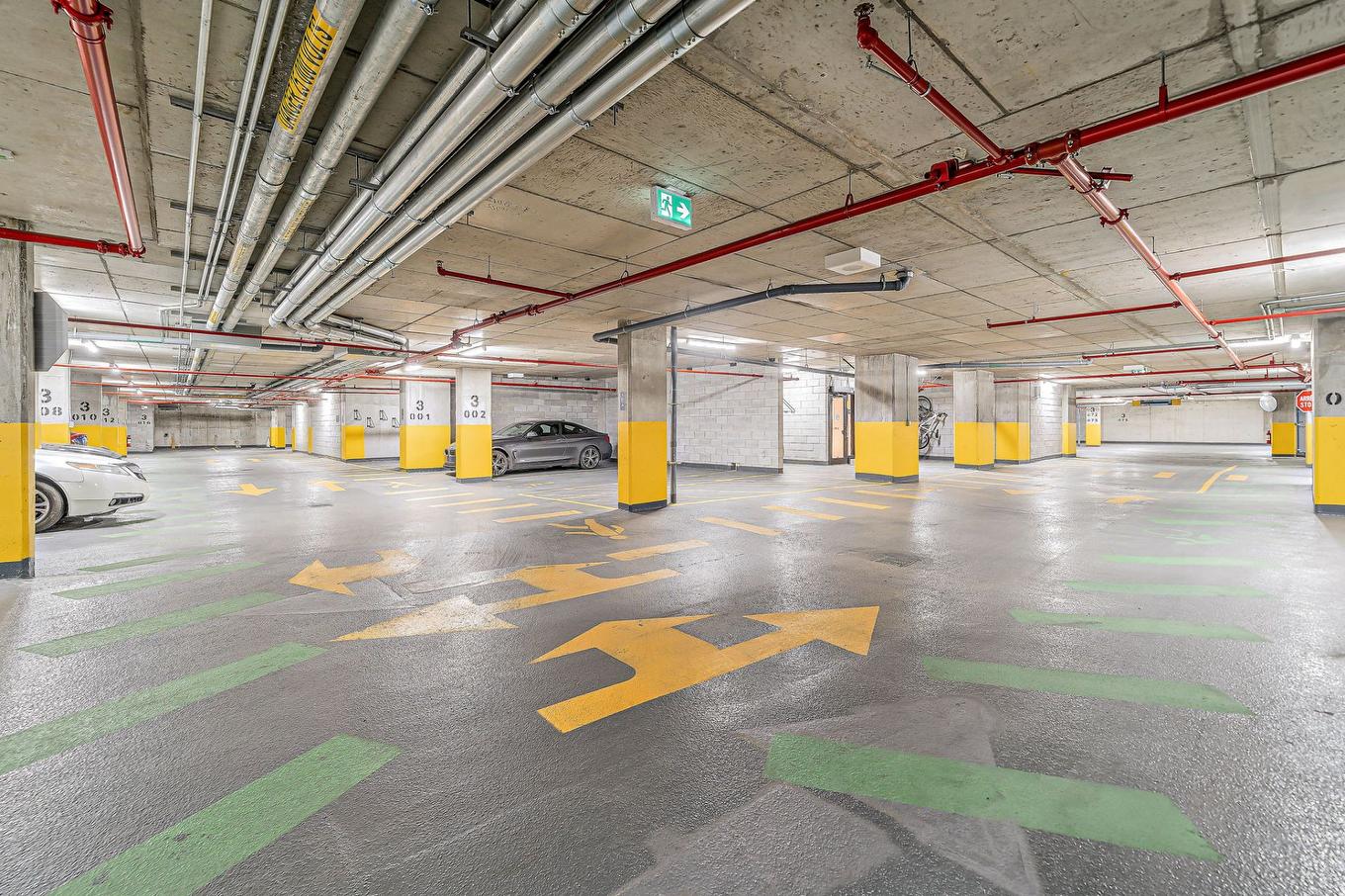 Autre - 5712-1210 Rue Jeanne-Mance, Montréal (Ville-Marie), QC - Indoor Photo Showing Garage