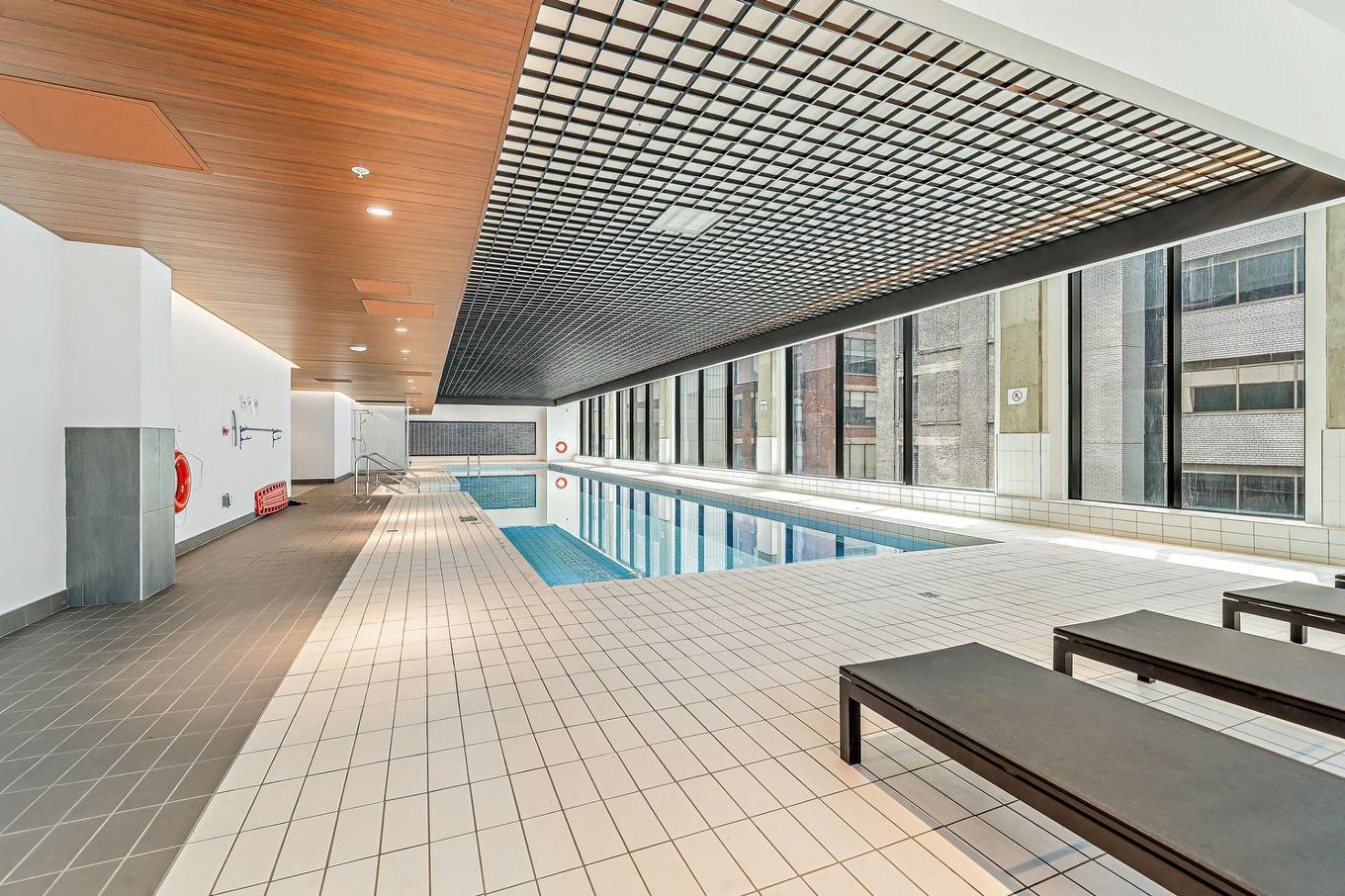 Autre - 5712-1210 Rue Jeanne-Mance, Montréal (Ville-Marie), QC - Photo Showing Other Room With In Ground Pool