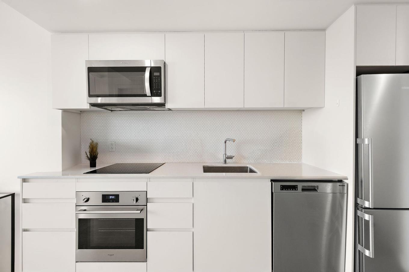 Cuisine - 5712-1210 Rue Jeanne-Mance, Montréal (Ville-Marie), QC - Indoor Photo Showing Kitchen