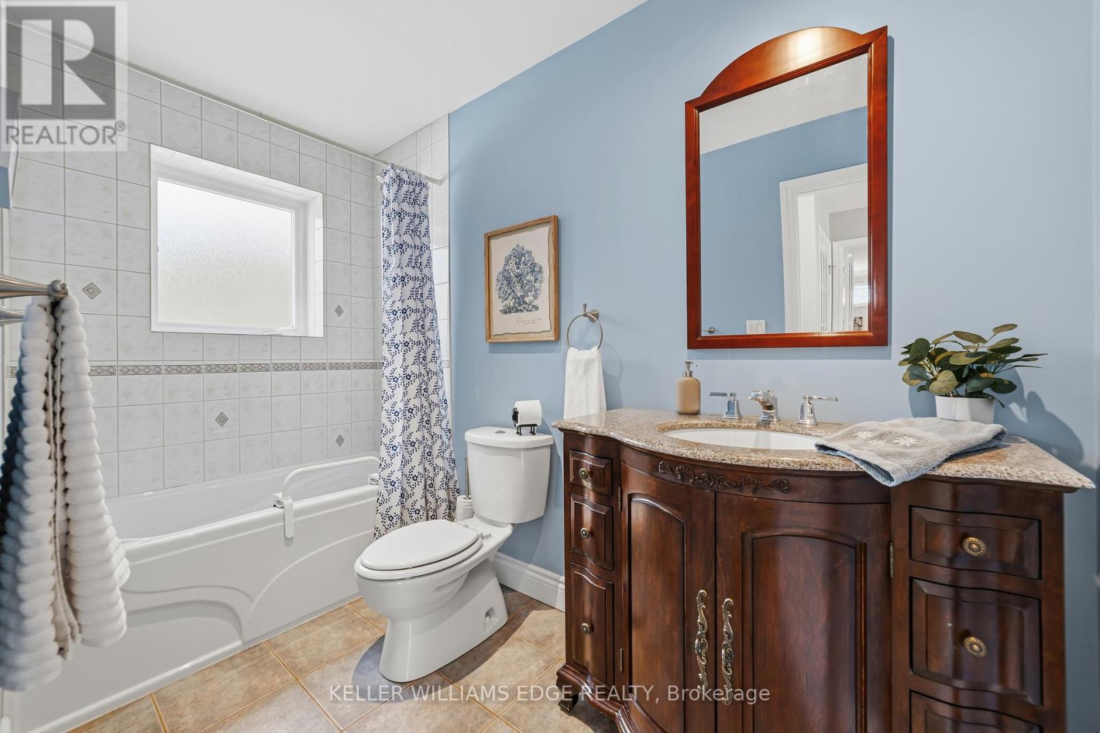 4 Pc Bath - 267 Hampton Heath Road, Burlington, ON - Indoor Photo Showing Bathroom