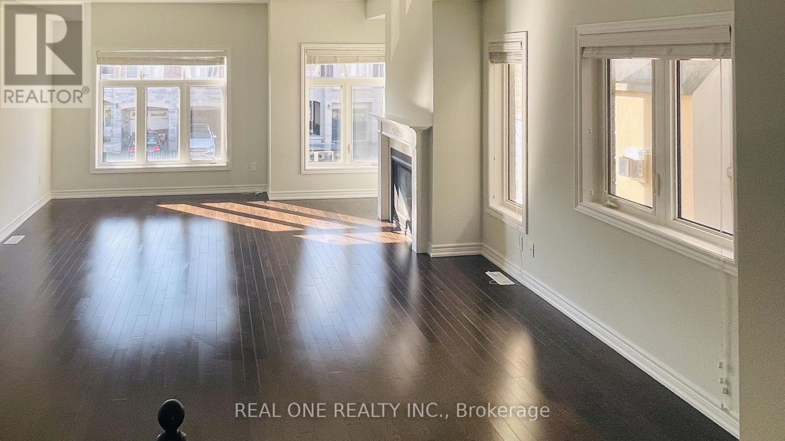 Living Room - 3849 Tufgar Crescent, Burlington, ON - Indoor Photo Showing Other Room