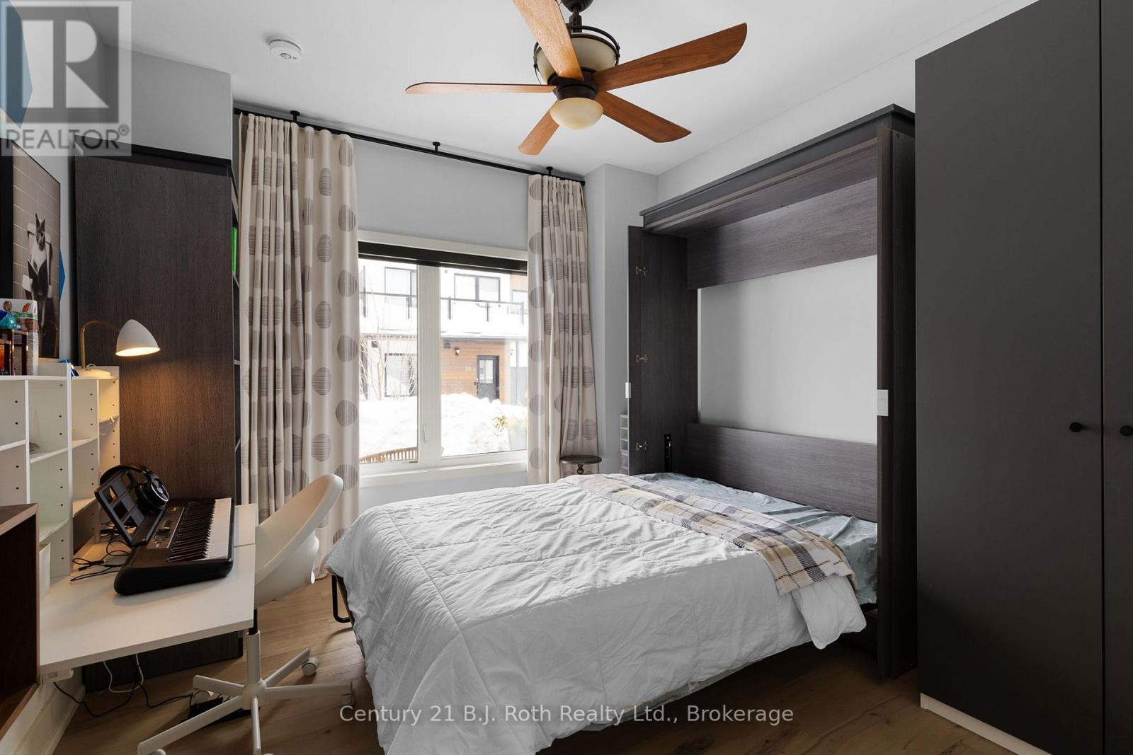 murphy bed on main floor - 34 Ruby Crescent, Orillia, ON - Indoor Photo Showing Bedroom