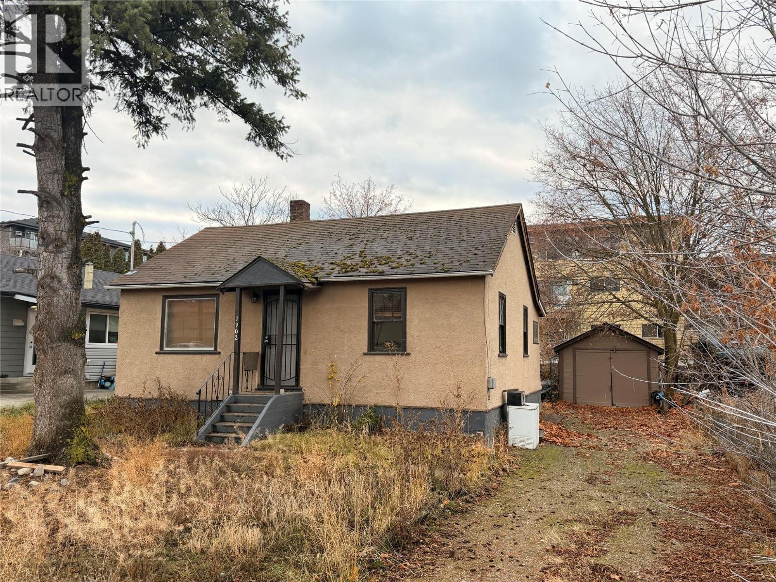 1902 31 Street, Vernon, BC - Outdoor