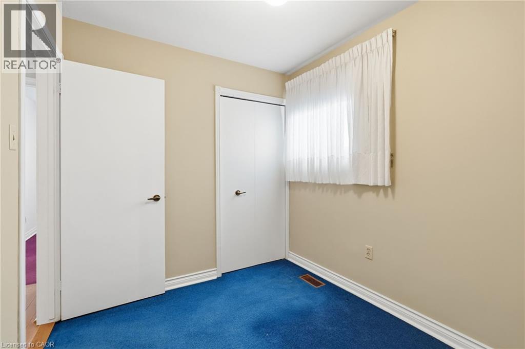 16 Harvard Place, Hamilton, ON - Indoor Photo Showing Other Room