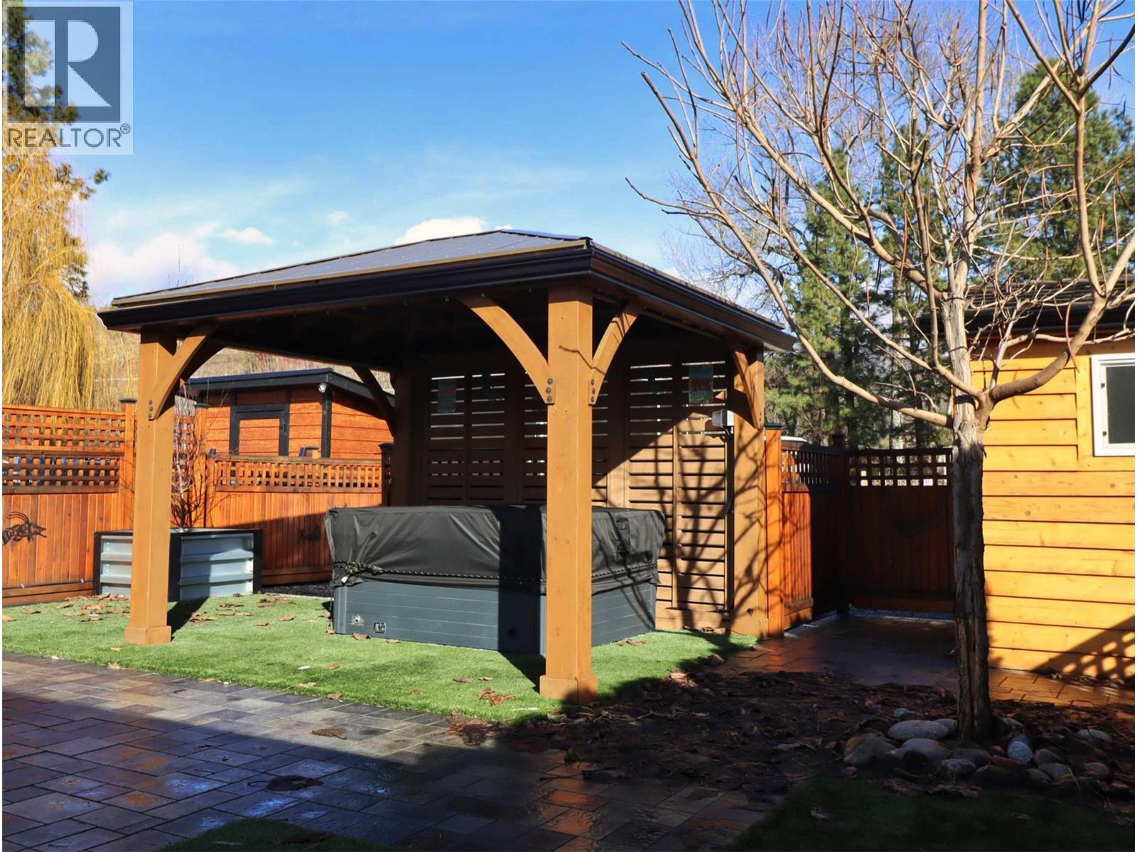 4 Eagle Lane, Lee Creek, BC