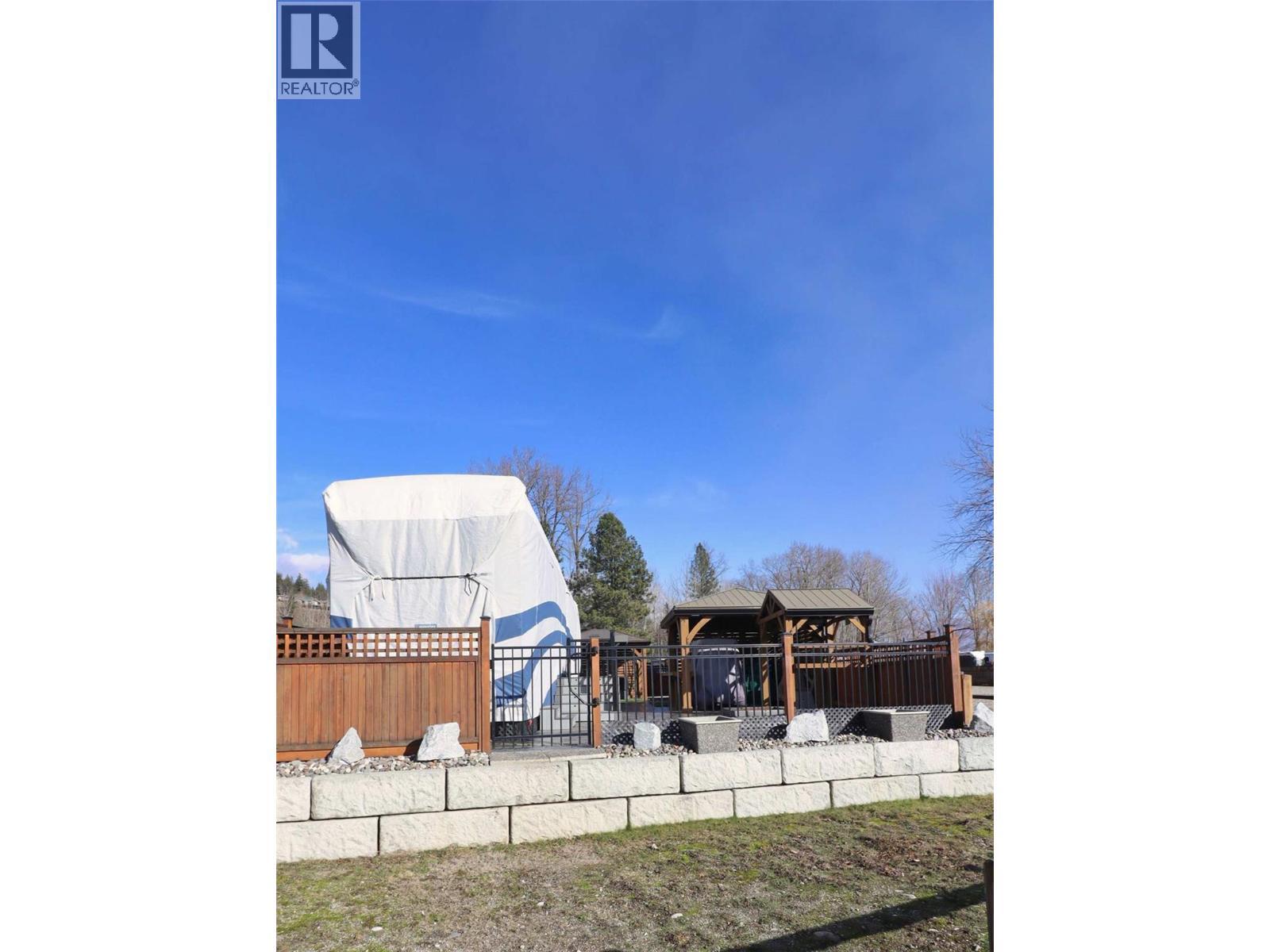 4 Eagle Lane, Lee Creek, BC