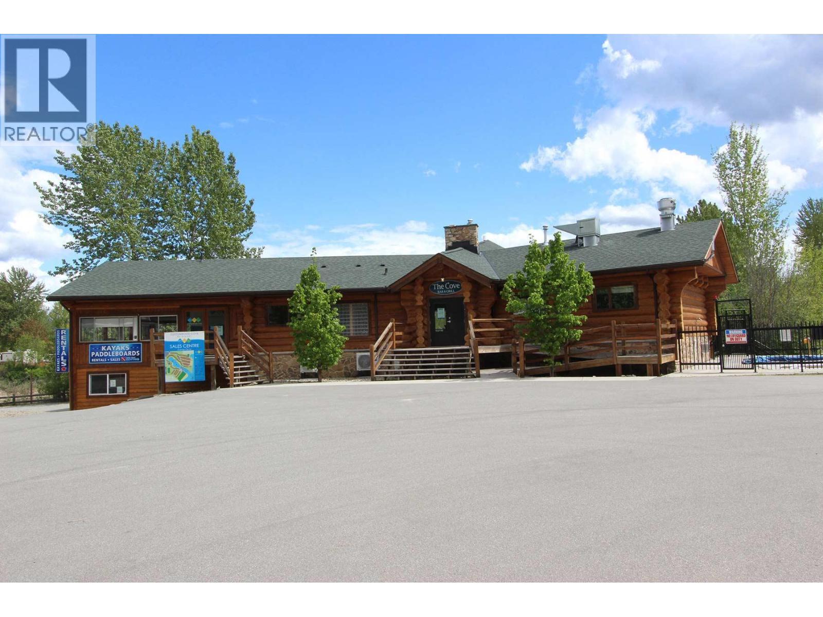 4 Eagle Lane, Lee Creek, BC