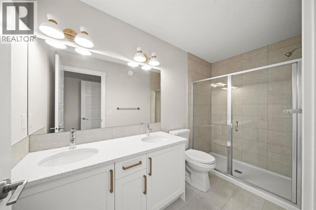 102 Sora Gardens Se, Calgary, AB