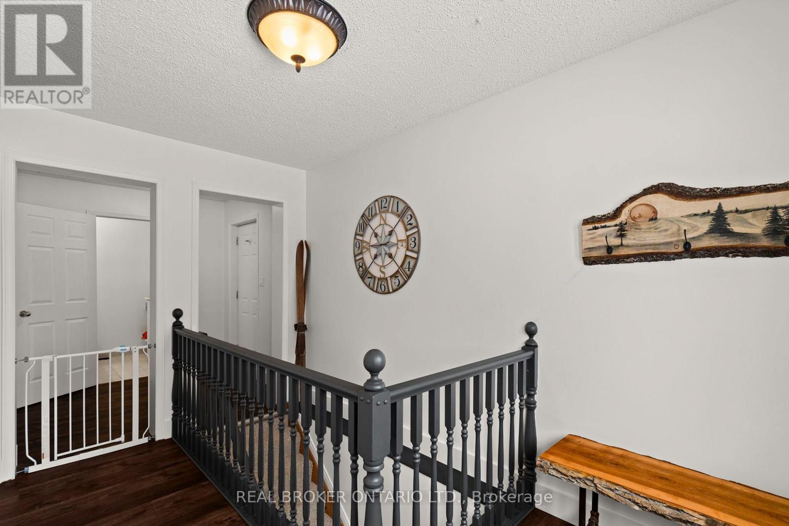 93 Simcoe Road, Ramara, ON - Indoor Photo Showing Other Room