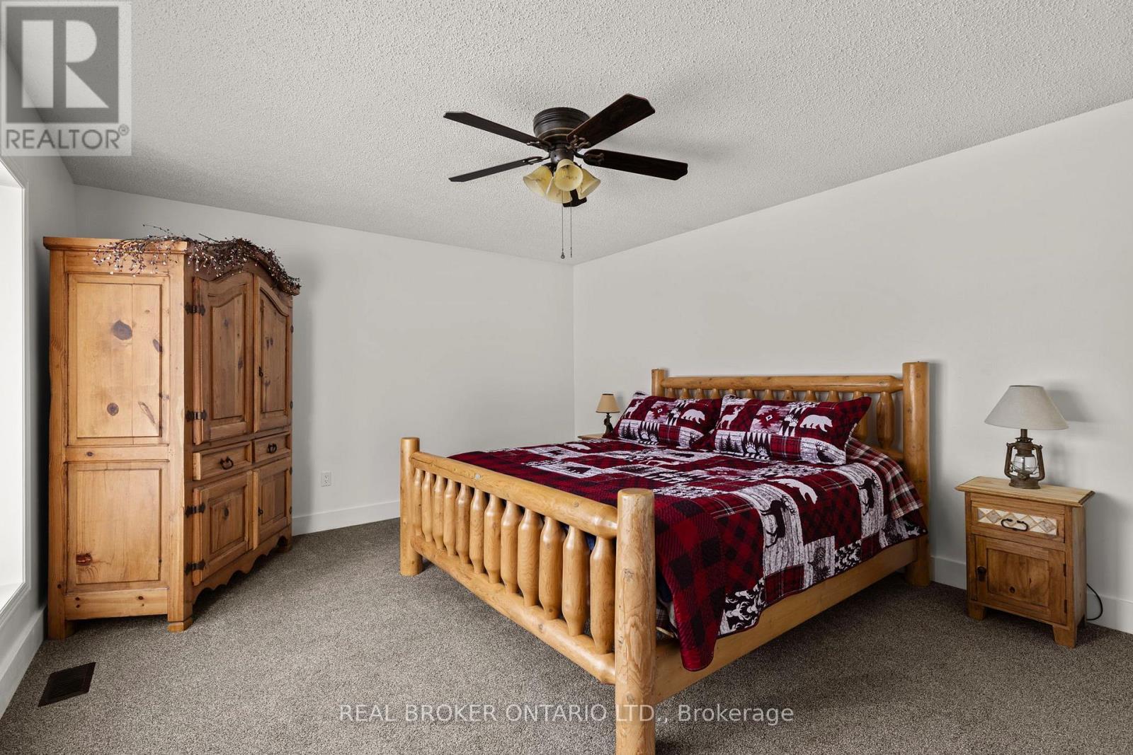 93 Simcoe Road, Ramara, ON - Indoor Photo Showing Bedroom