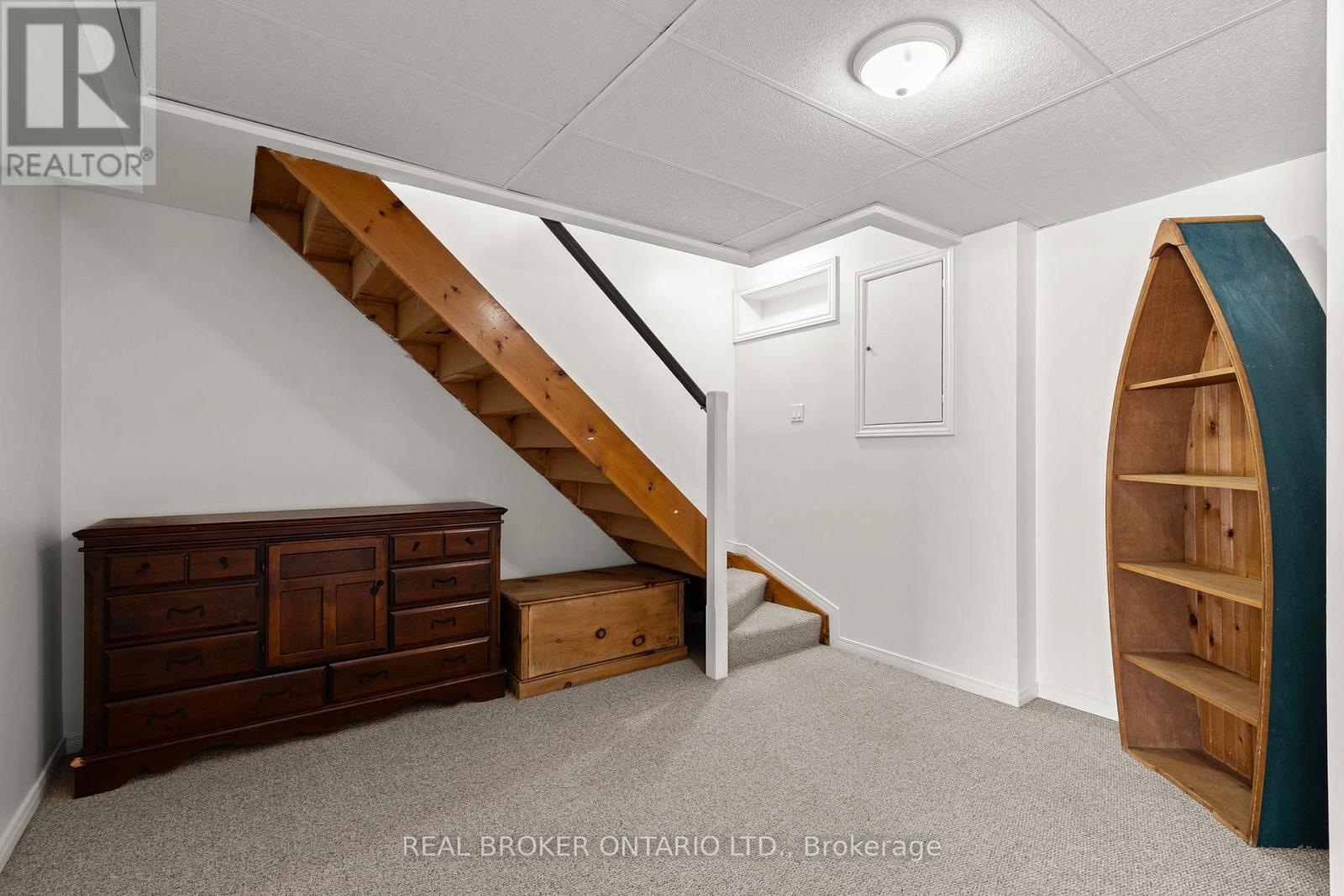 93 Simcoe Road, Ramara, ON - Indoor Photo Showing Other Room