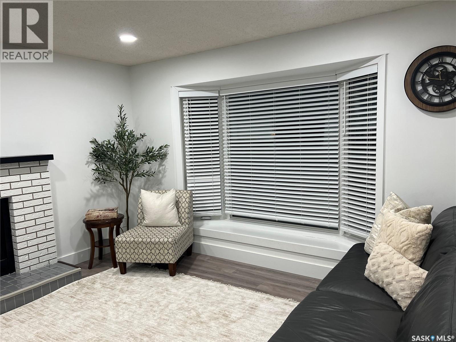 134 Stillwater Drive, Saskatoon, SK - Indoor With Fireplace