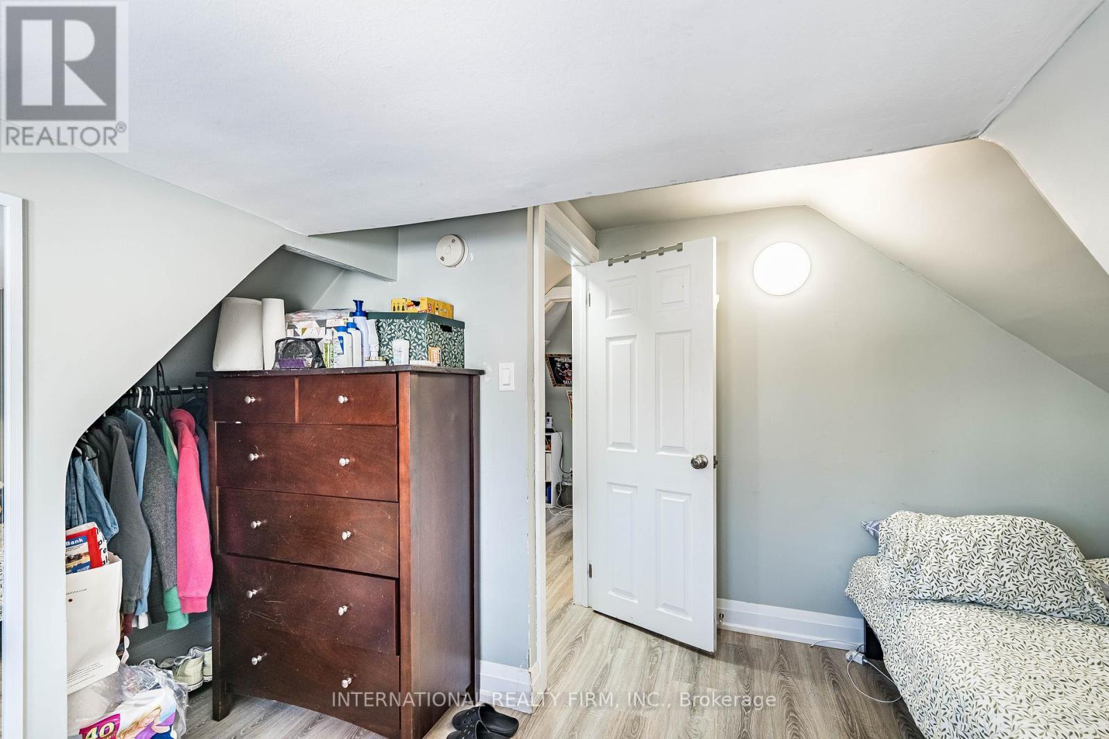 39 Holmes Avenue, Hamilton, ON - Indoor