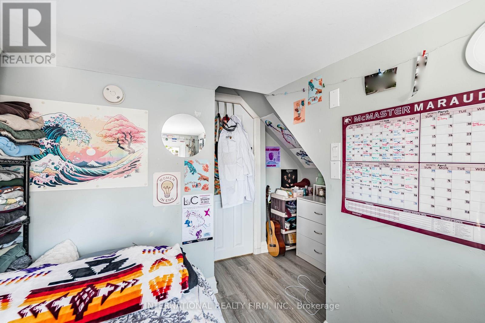 39 Holmes Avenue, Hamilton, ON - Indoor Photo Showing Bedroom