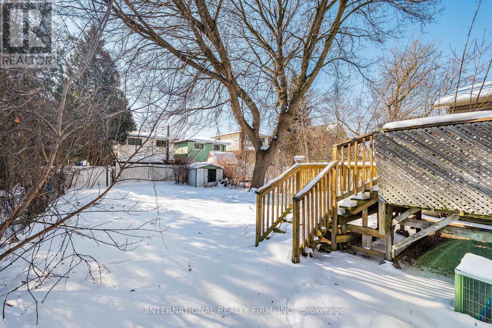 39 Holmes Avenue, Hamilton, ON - Outdoor