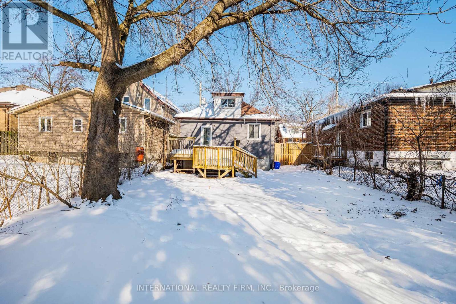 39 Holmes Avenue, Hamilton, ON - Outdoor