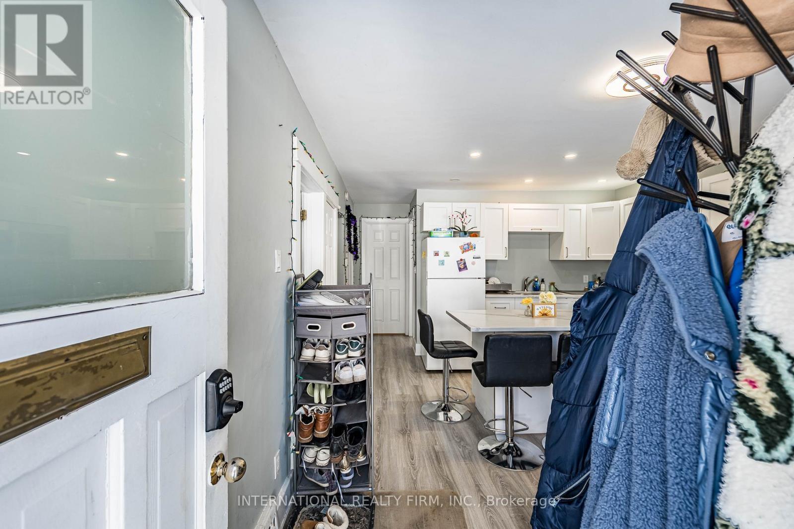 39 Holmes Avenue, Hamilton, ON - Indoor Photo Showing Other Room
