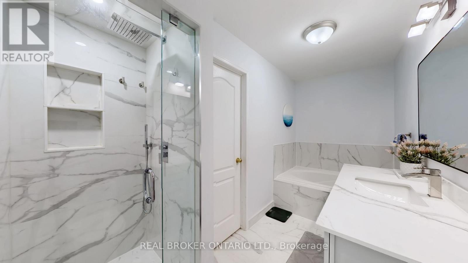51 Unsworth Crescent, Ajax, ON - Indoor Photo Showing Bathroom