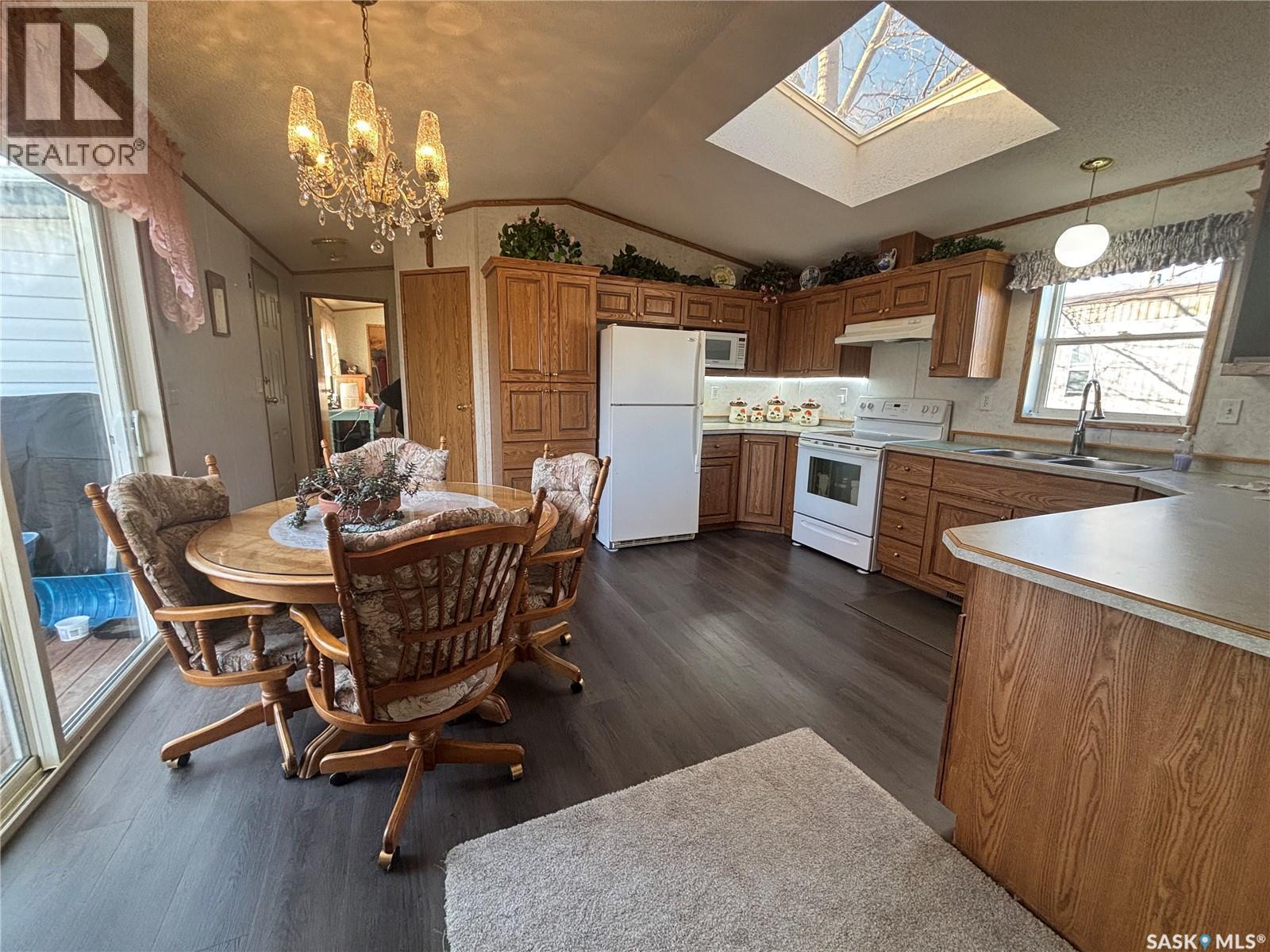 33 Cypress Mobile Home Park, Maple Creek, SK