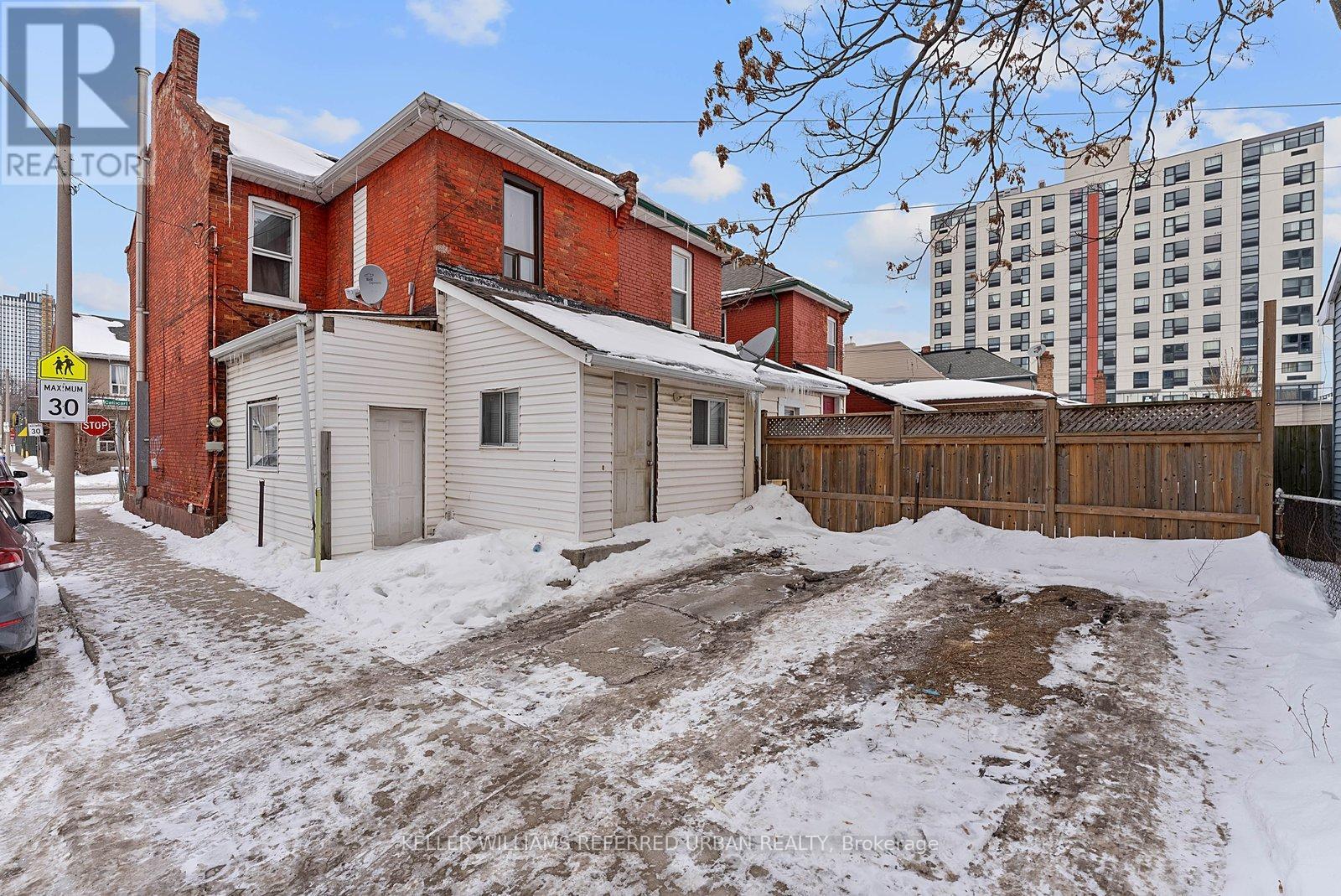 52 Cathcart Street, Hamilton, ON - Outdoor