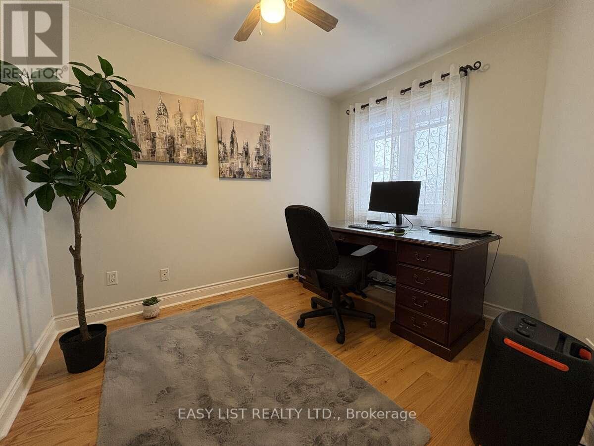 15 Coolspring Crescent, Caledon, ON - Indoor Photo Showing Office