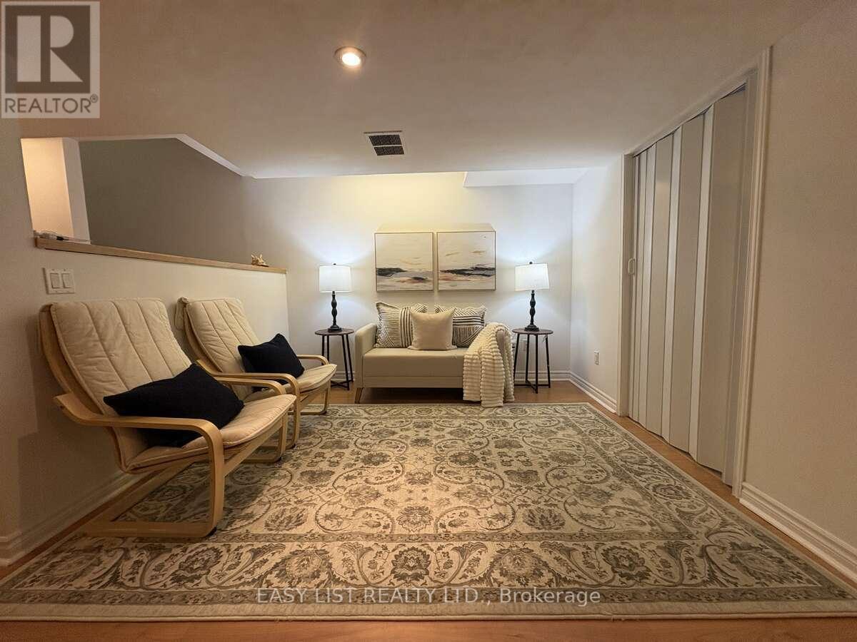 15 Coolspring Crescent, Caledon, ON - Indoor Photo Showing Other Room