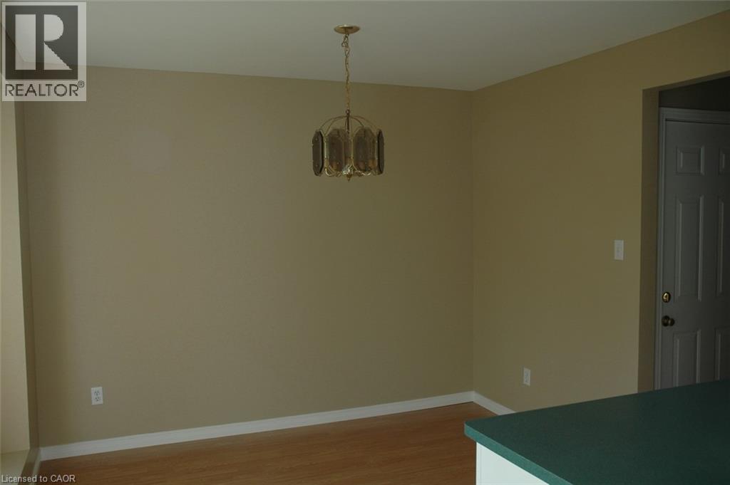 157 Shadow Wood Court, Waterloo, ON - Indoor Photo Showing Other Room