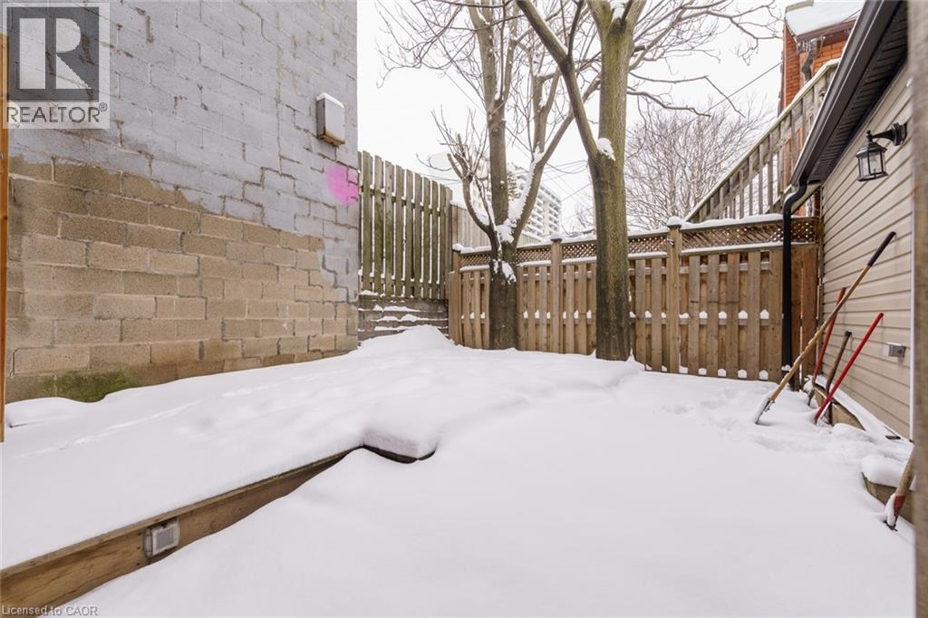 7 Hess Street N, Hamilton, ON - Outdoor