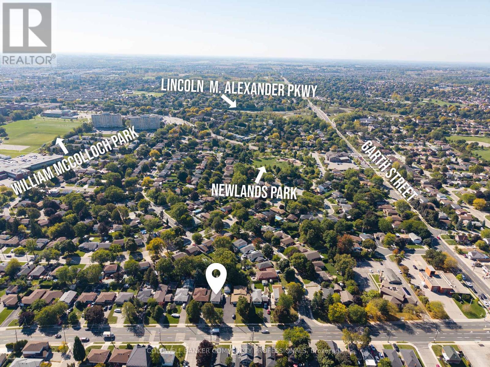 401 Mohawk Road W, Hamilton, ON - Outdoor With View