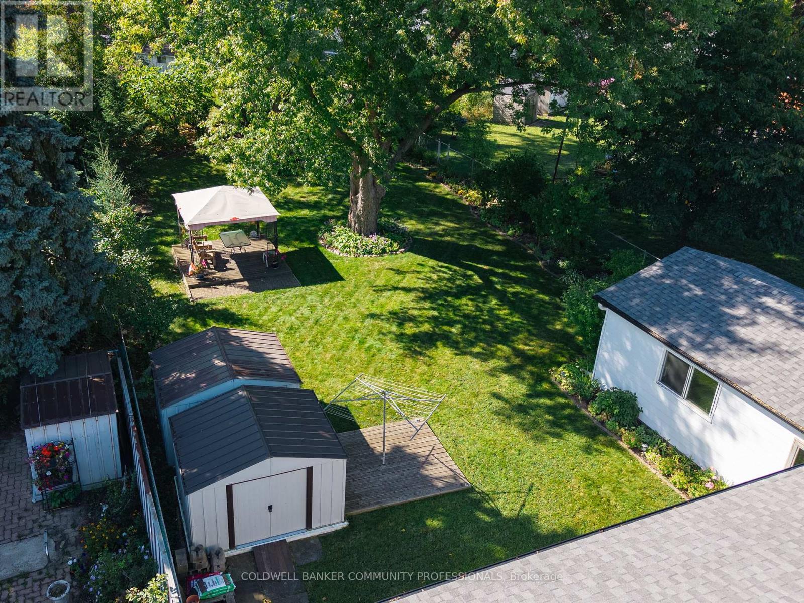 401 Mohawk Road W, Hamilton, ON - Outdoor