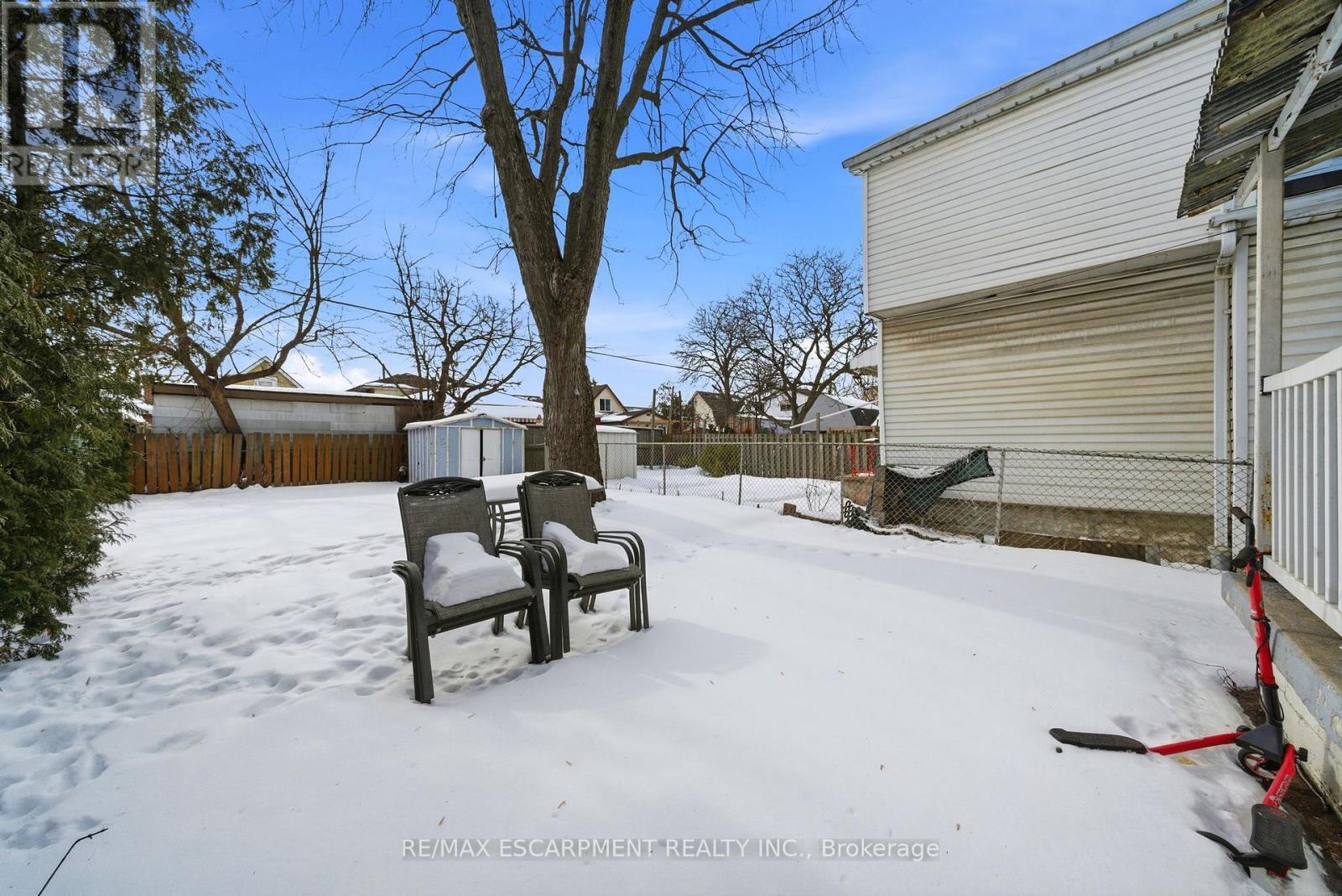 14 Newlands Avenue, Hamilton, ON - Outdoor